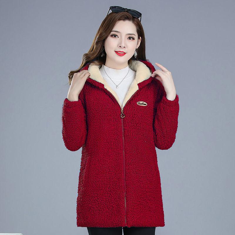 Women's Plus Size Fleece Short Coat with Velvet & Lamb Wool for Autumn & Winter – Fashionable & Warm for Middle-aged & Elderly