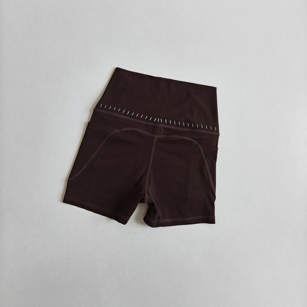 High-Waist Yoga & Cycling Shorts with Pocket - No Line, Peach Lift Design for Women
