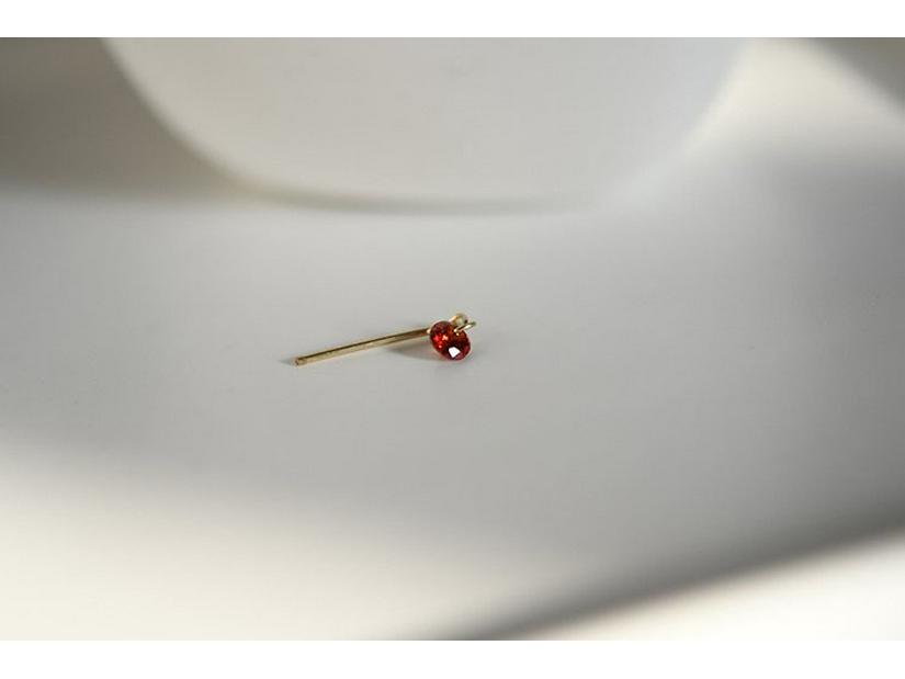 Gold-Plated Sterling Silver Zircon Stud Earrings – Fashionable & Versatile Women's Jewelry.