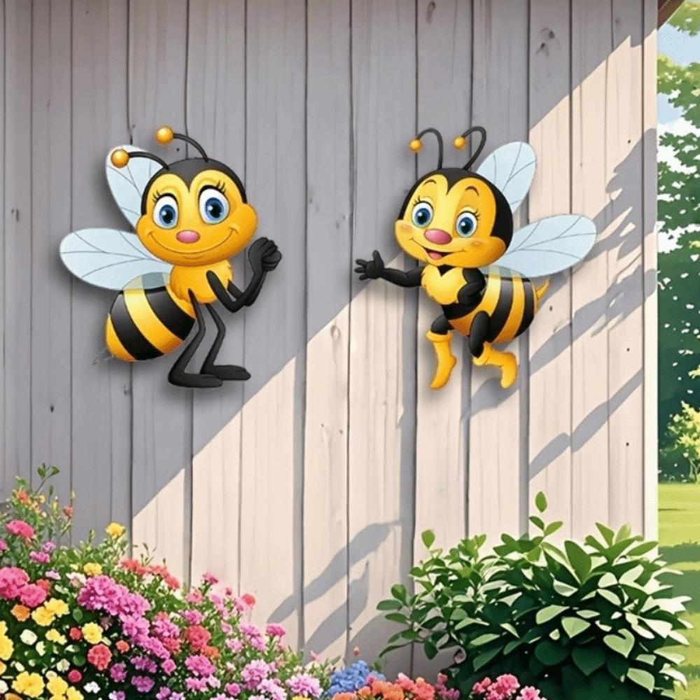 2Pcs Sun Resistant Garden Bee Hanging Plaque 2D Flat Outdoor Bee Art Hanging Courtyard Outdoor