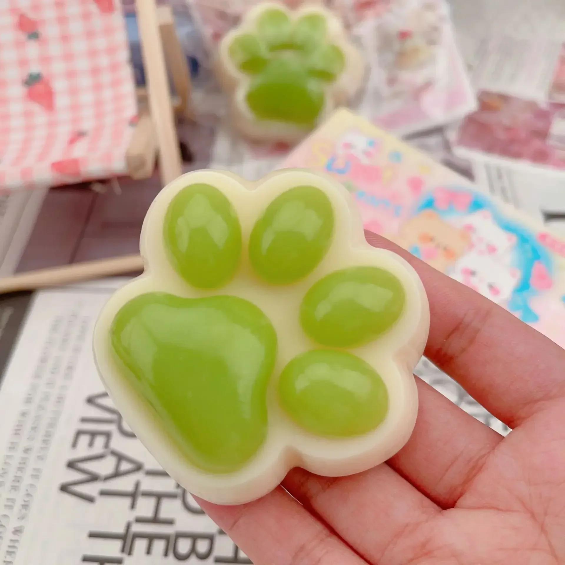 Discover Intime Green Adorable Cat Claw Pinch Decompression Toy Squishy Fidget Toy Leisurely Rebound Stress Relief Cat Paw Gentle Squeeze Toy