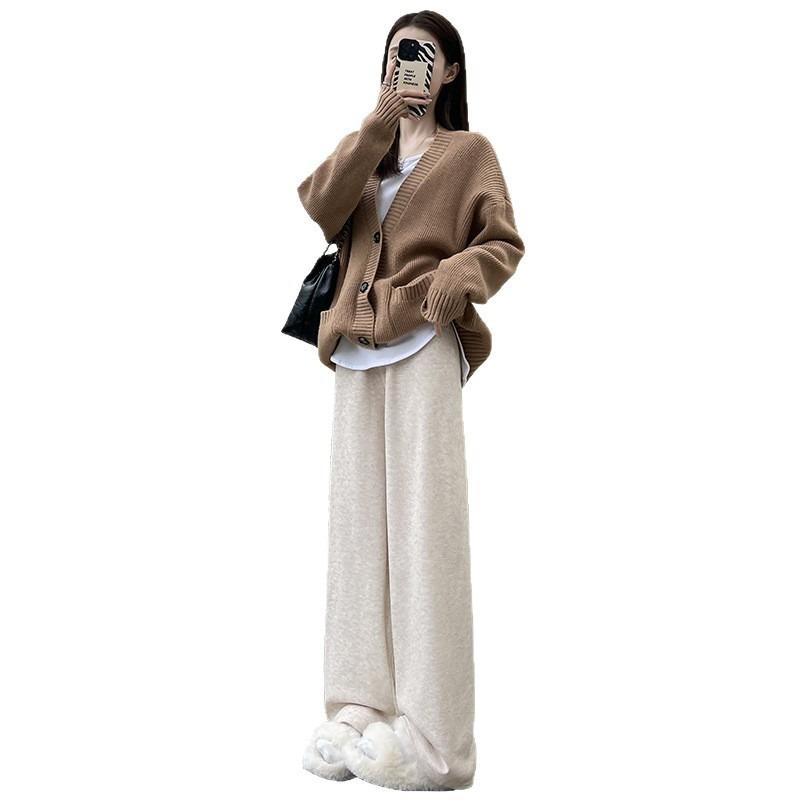 Knitted glutinous rice pants women's autumn and winter new oat-colored loose wide-leg pants small imitation cashmere velvet pants