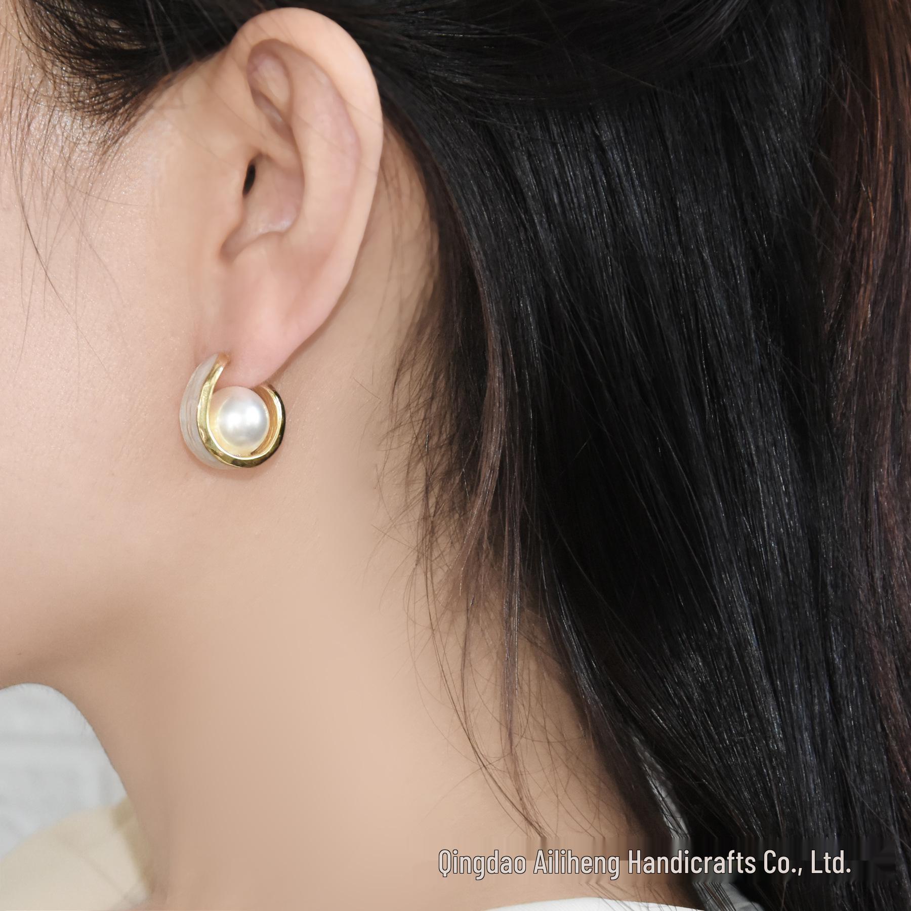 

Трендовые серьги-капли с жемчугом 2025: Серебро 925 пробы Легкая роскошь Дизайн инфлюенсера