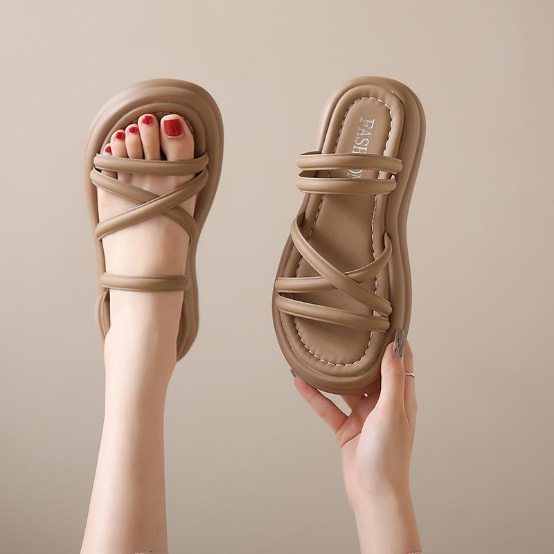 Zapatillas frescas de suela gruesa para mujer, calzado de verano para exteriores, Novedad de Año Nuevo, de dos usos con faldas, estilo de hada, sandalias de playa para mujeres embarazadas