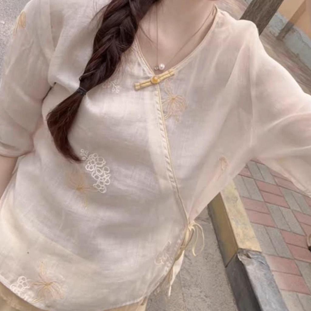 2025 Summer Summer Models, Thin Outer V-neck Embroidered Shirt, Women's Outer Wear Short-sleeved Top