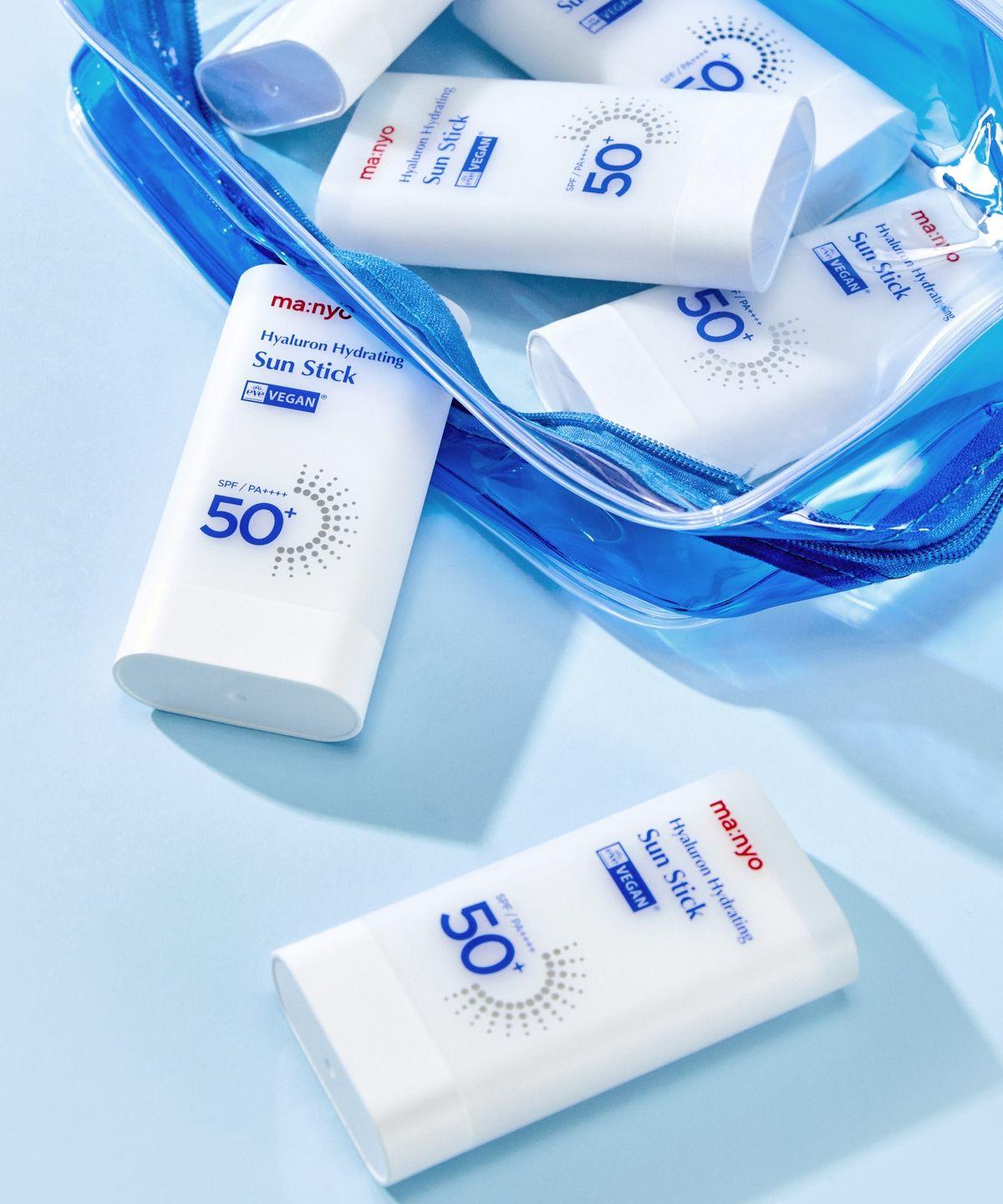 

ma:nyo Увлажняющий солнцезащитный стик с гиалуроновой кислотой 18 г (SPF50 + PA ++++)