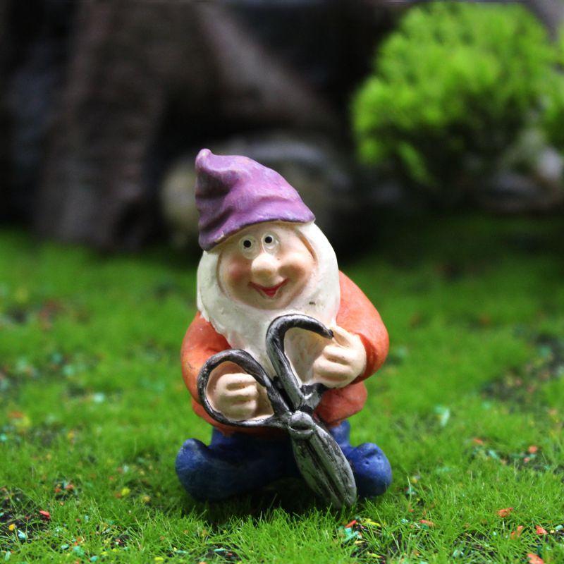 Bezaubernde 7-teilige Mini-Gnom-Statuen Perfekt für Farbenfrohe Zwergenlandschaft und Gartendekoration