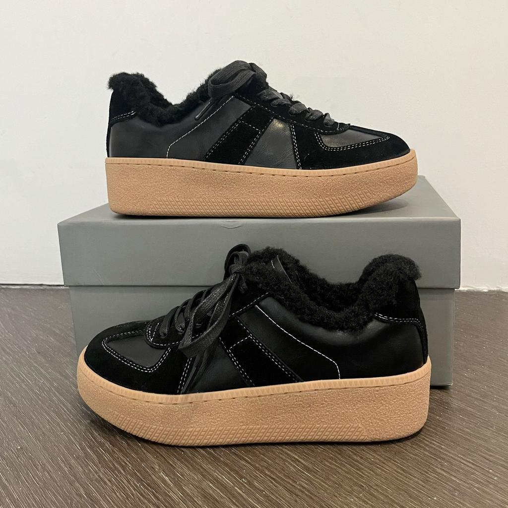 Fleece Leather German Training Shoes for Women, New Cotton Winter Wool Flat-bottomed Casual Board Shoes Forrest Gump Shoes