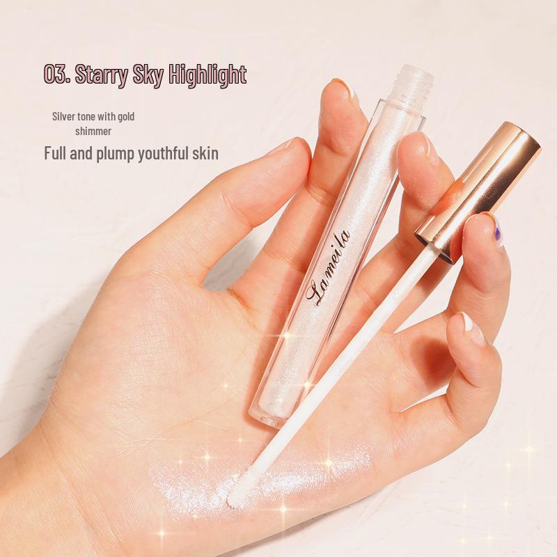 

Lameila 3D Хайлайтер-консилер: Осветляющая, увлажняющая формула, не скатывающаяся, для гладкой, сияющей кожи с мелким шиммерным финишем.