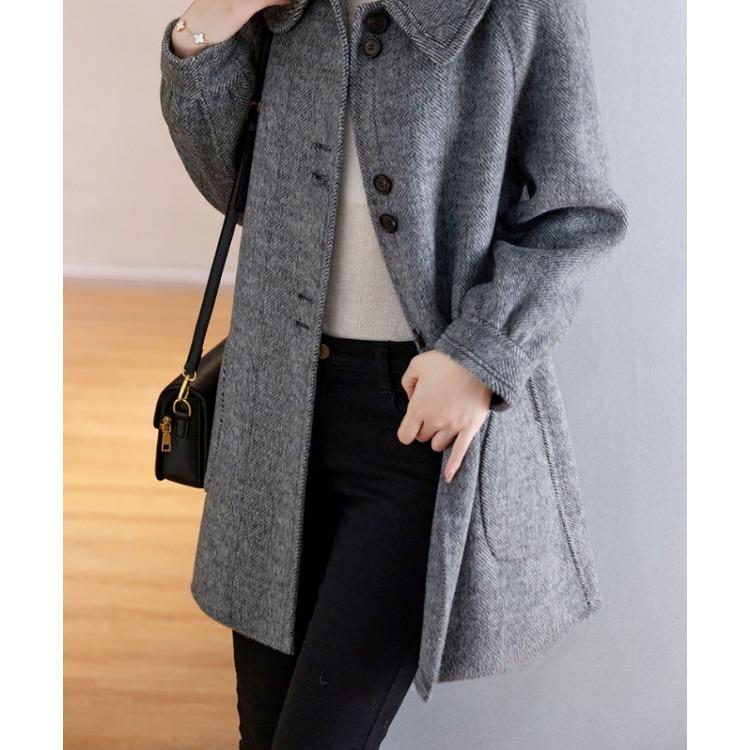 Elegant Women's Red Wool Coat, Winter Fashion with A Slim Fit Silhouette and Premium Quality Fabric