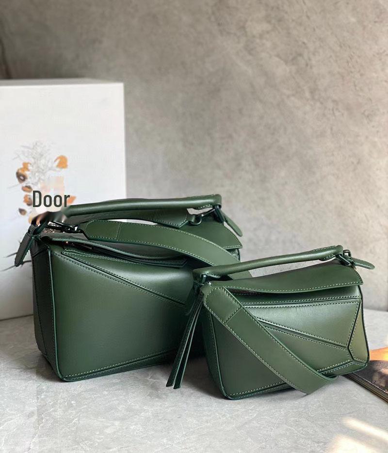 

Женская мини-сумка 2024 года с геометрическим узором и широким плечевым ремнем High Quality Mini