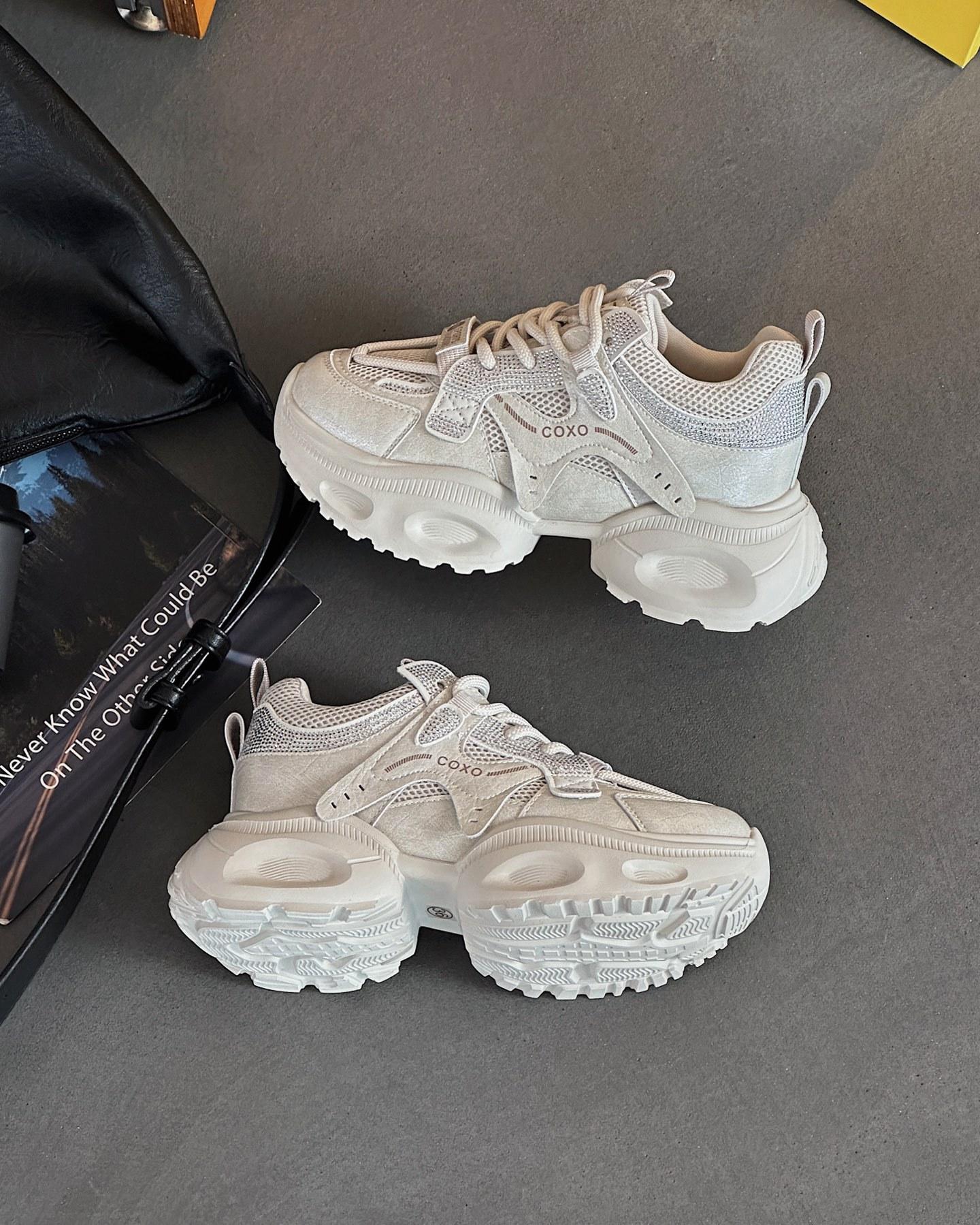 

Женские кроссовки на платформе-маффин, из кожи, в стиле «папины кроссовки», популярные в 2025 году, новые осенние, маленькие, легкие, повседневные, универсальные, спортивные 40 шампанского