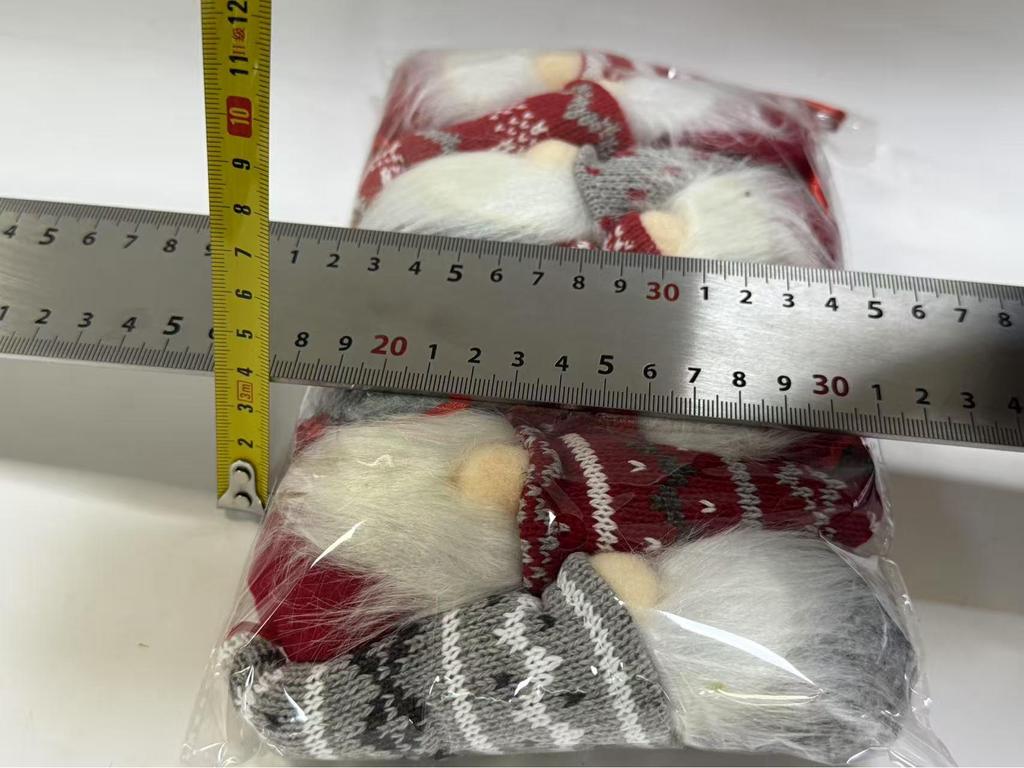 Mingguan Christmas Decoration Set: 8 Knitted Forest Man Doll Ornaments for Tree