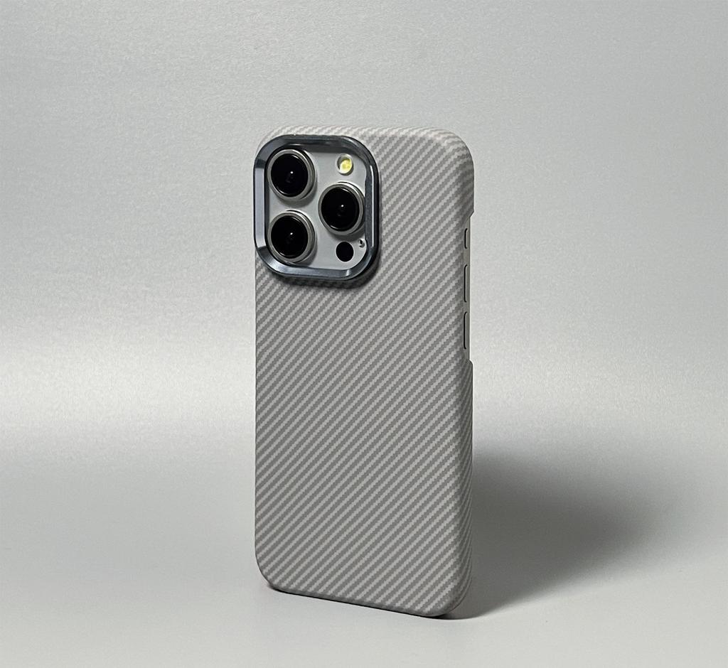 iPhone 16 Pro Max Carbon Fiber PC Half-Wrapped Magnetic Drop-Proof Case for iPhone 15/14