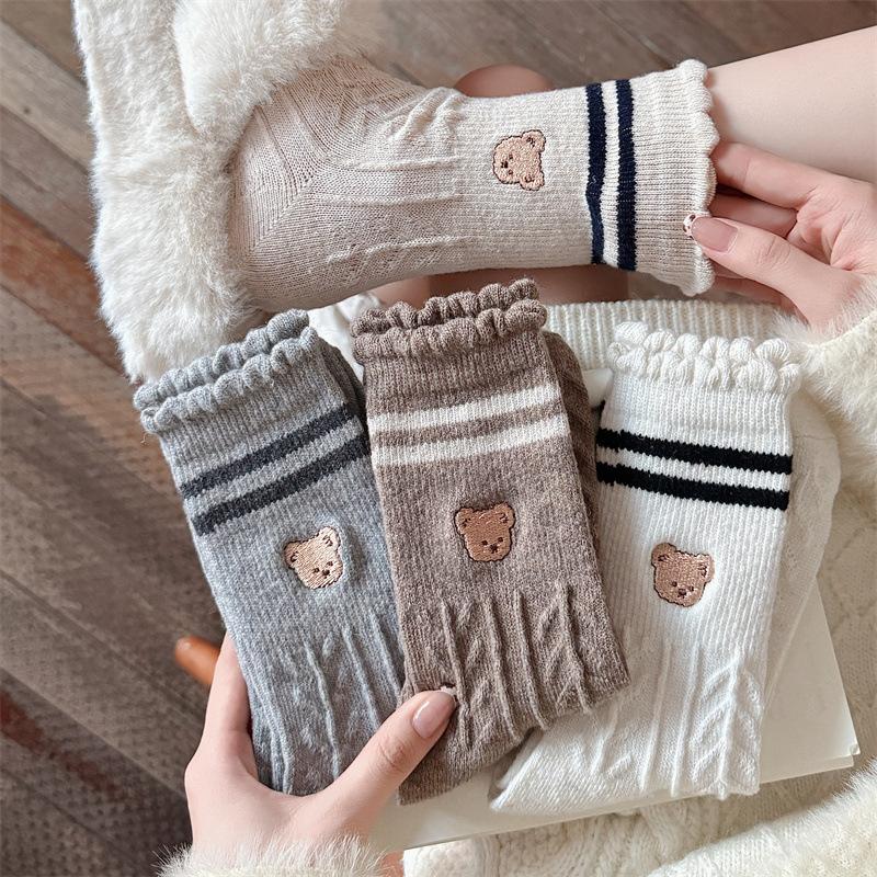 Grey Socks for Women's Autumn and Winter Warmth, Wool Mid-calf Socks, Cute Cartoon Bear Head Burken Shoes, Pile Socks