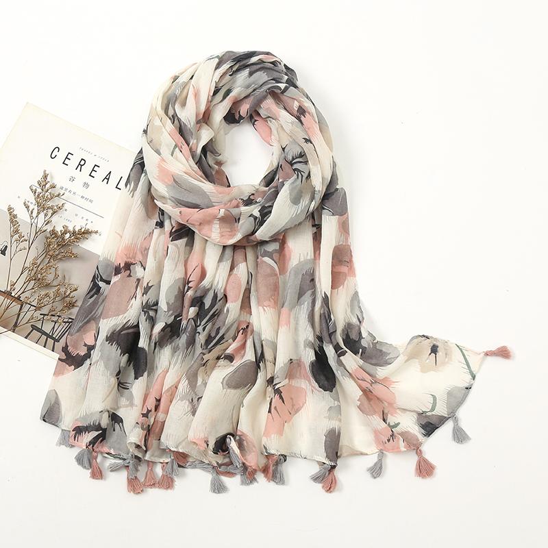 Fashion Floral Printed Scarf Viscose Tassel Shawl For Woman Muslim Hijab Beach Long Scarf Ladies Wrap Headband