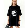 Übergroßes T-Shirt-Kleid Schwarzer Wolf und Mond Yin Yang Druck für Freizeitkleidung