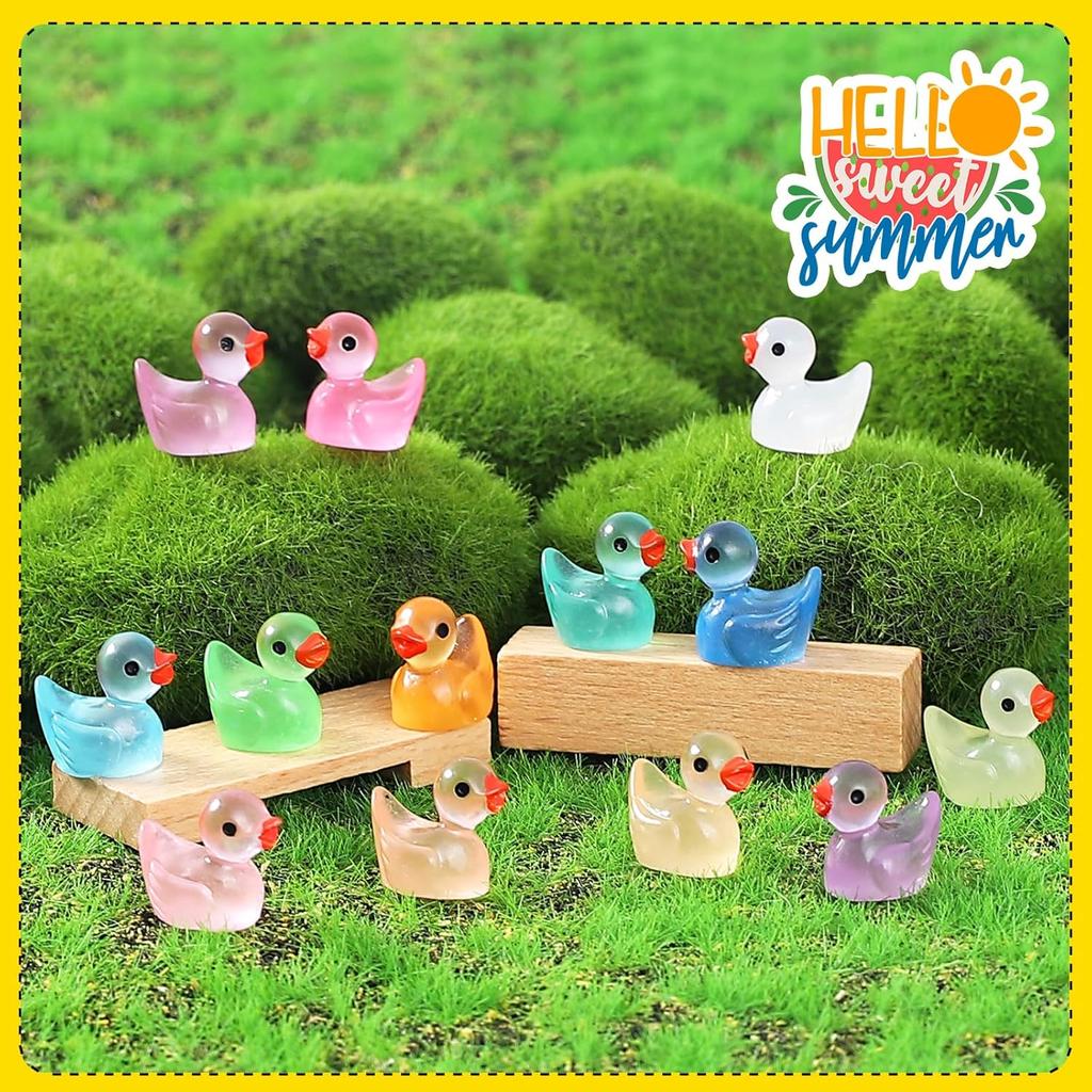 100/200Pcs Glowing Mini Resin Little Ducks Moss Microlandscape Miniature Duck Figurines Fairy Garden Accessories Home Decor