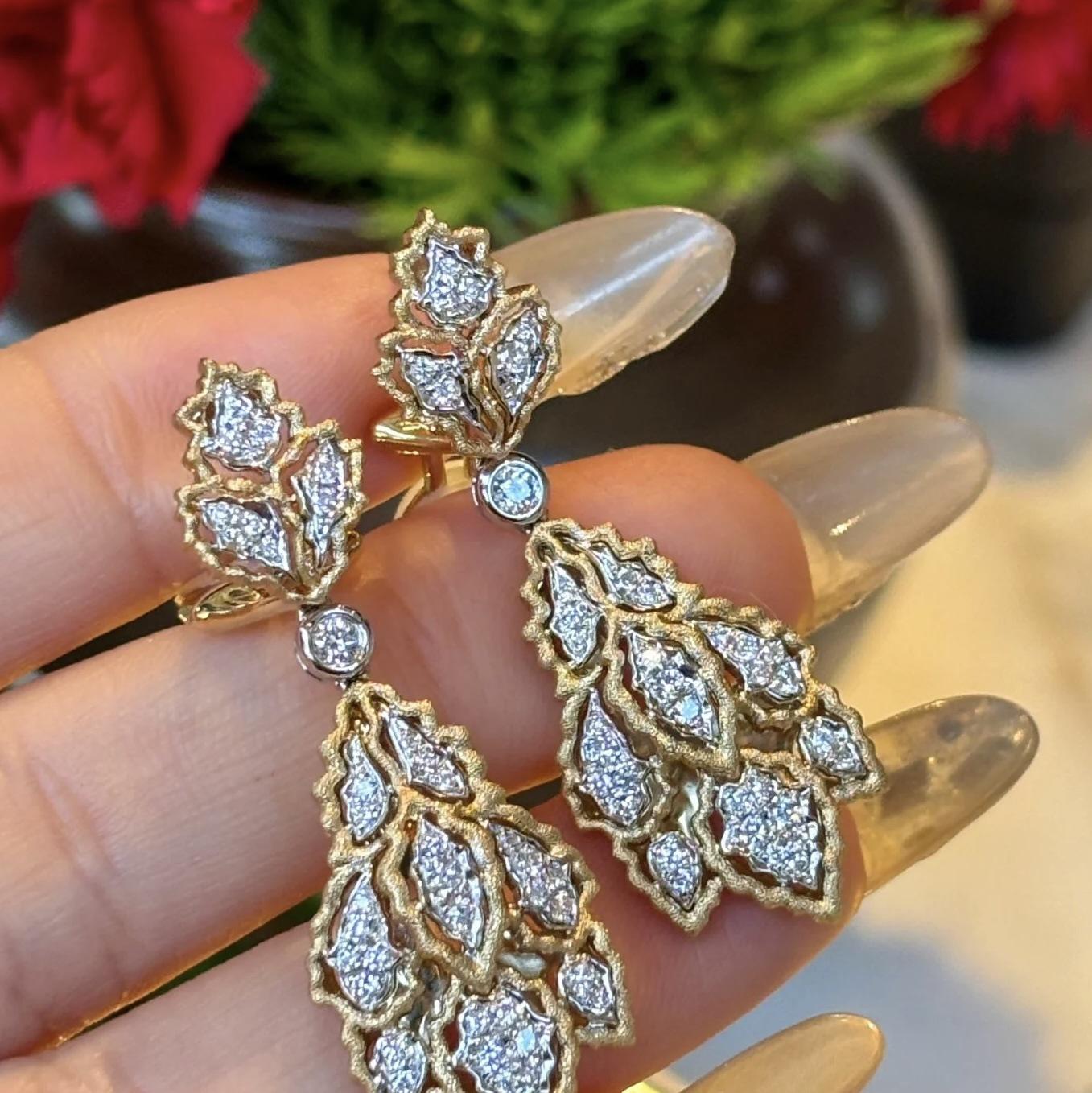 

Exquisite Rhombus Diamond Leaf Earrings - Retro Court Style
