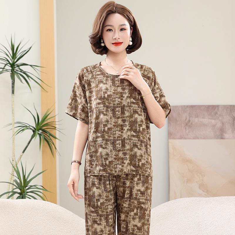 Plus Size Women's Summer Cotton Pajama Set - Short-Sleeved Homewear for Middle-Aged & Elderly