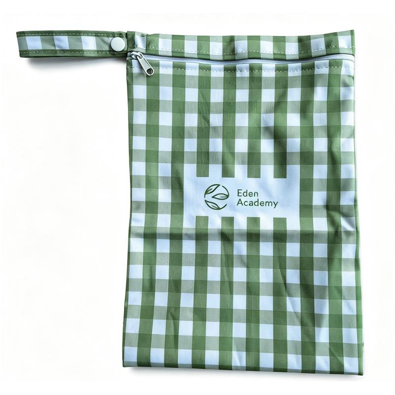 Waterproof Single Pocket Reusable Wet Diaper & Sanitary Napkin Bag