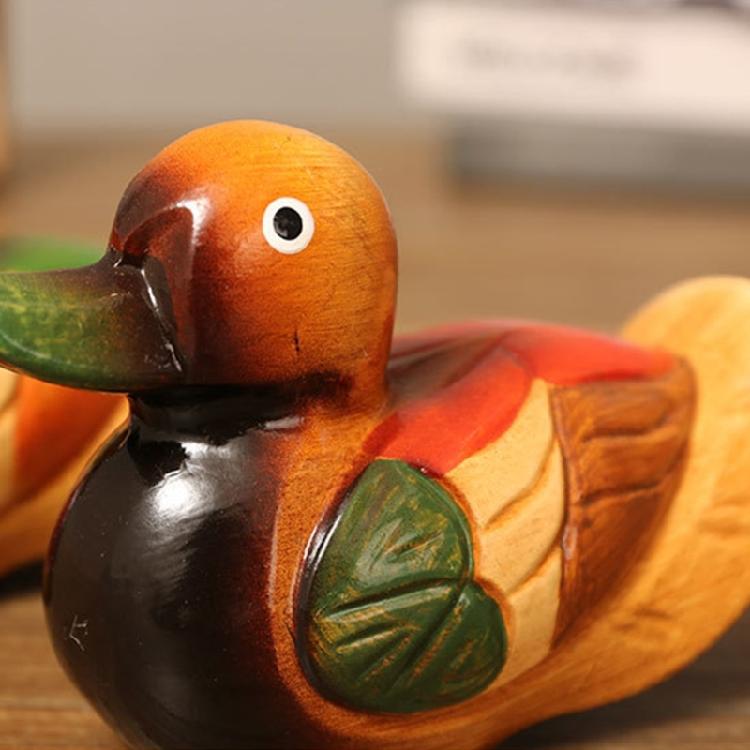 Set of 2 Wooden Mandarin Duck Couple Sculptures Decorative Animal Figurines For Engagement Gift And Table Shelf Display