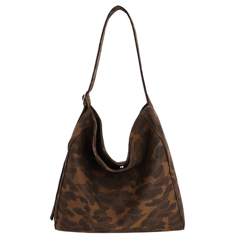 

Leopard Print Canvas Hobo Shoulder Bag - Korean Style Large Capacity Tote 45*11*37 cm коричневый