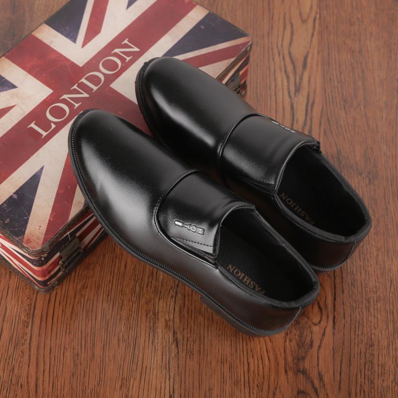 

Мужские черные кожаные туфли весна и осень новая мода простые деловые повседневные туфли на мягкой подошве ленивые туфли 44 чёрный