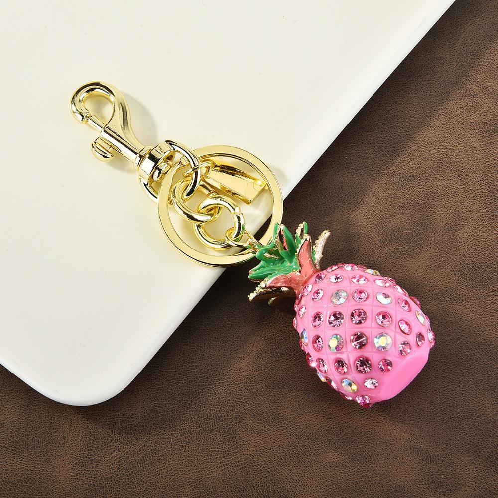 European & American Diamond Strawberry Pendant Metal Keychain