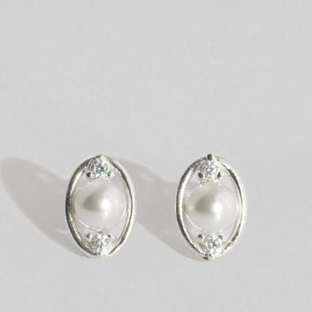 Women's Daily Eunice Accessory Swallow Pearl Earrings