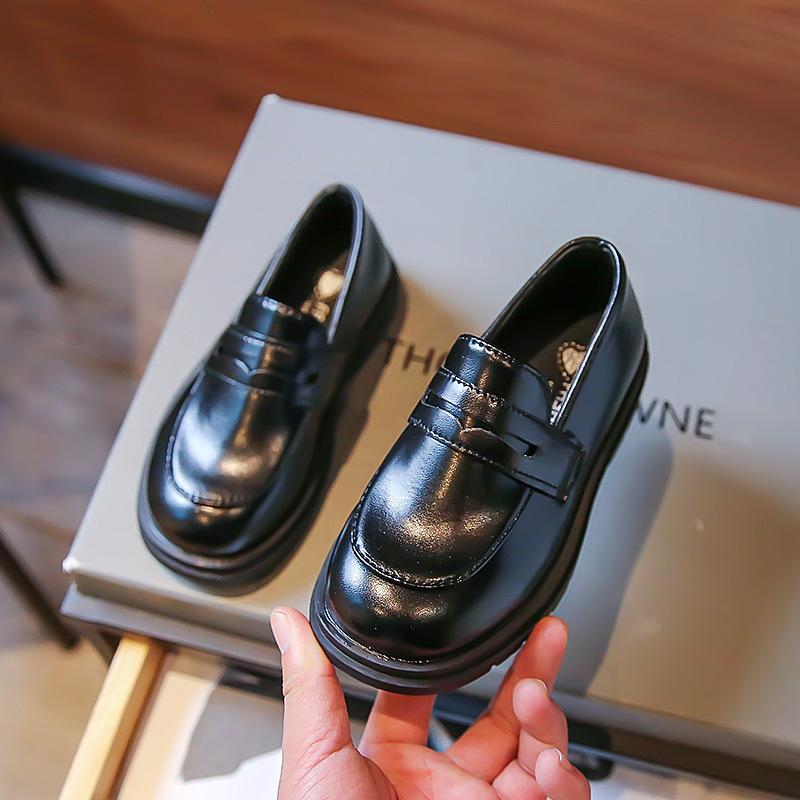 

Детская кожаная обувь в британском стиле, универсальная обувь для выступлений в корейском стиле для мальчиков, ретро повседневная обувь слипоны для девочек 36 чёрный