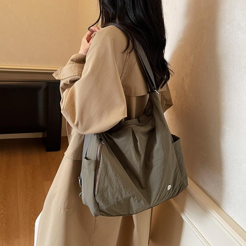 Large Capacity Women's Versatile Canvas Tote Bag - 2025 Travel & Commute Single Shoulder Bag