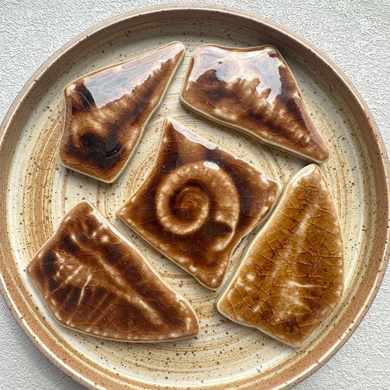 100g Multi Color Irregular Ceramic Mosaic Tiles DIY Mosaic Making Stones for Craft Hobby Arts Wall Decoration Petal oval 917