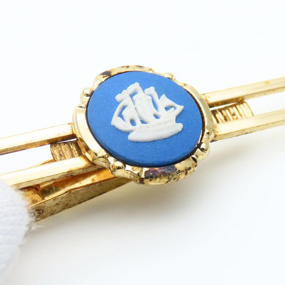 Used Wedgwood cuffs Tie pin set metal gold blue plating