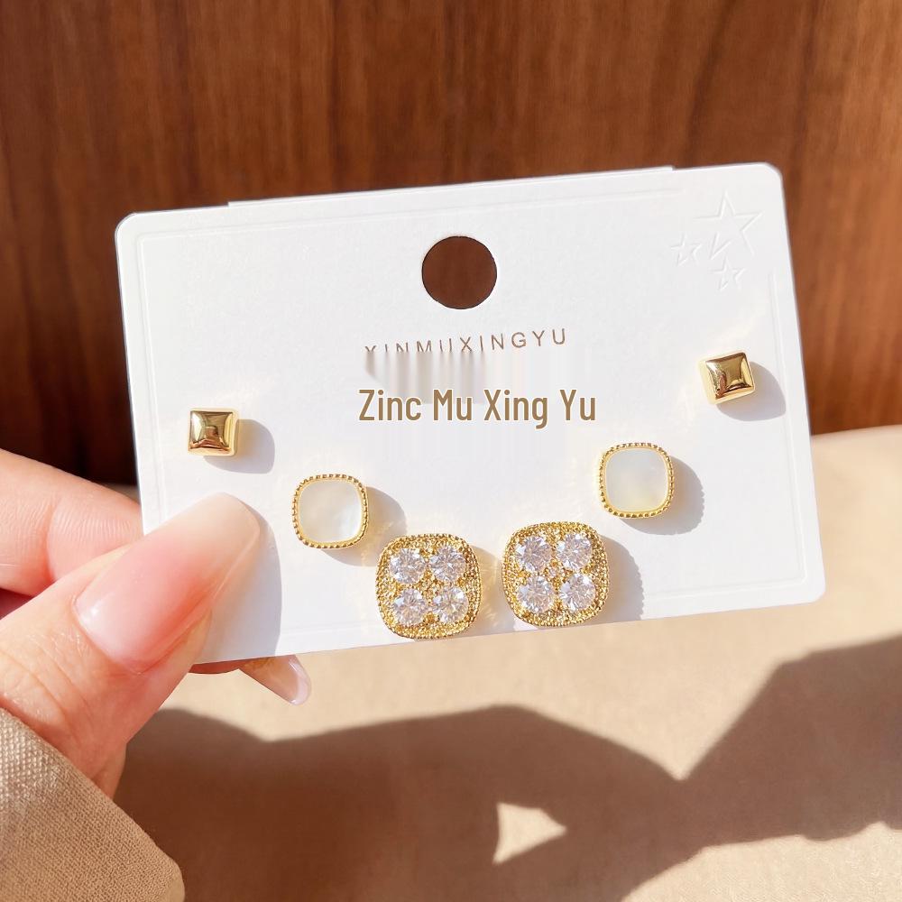 Copper-Plated Gold Fashion Earring Set: Lightweight, Luxurious Six-Piece Studs with a Versatile High-End Feel for Women