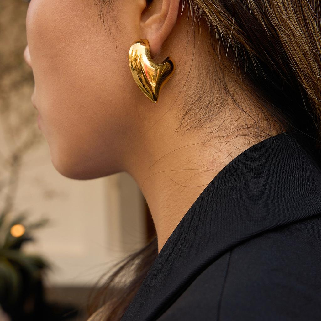 Love stud earrings exquisite earrings jewelry