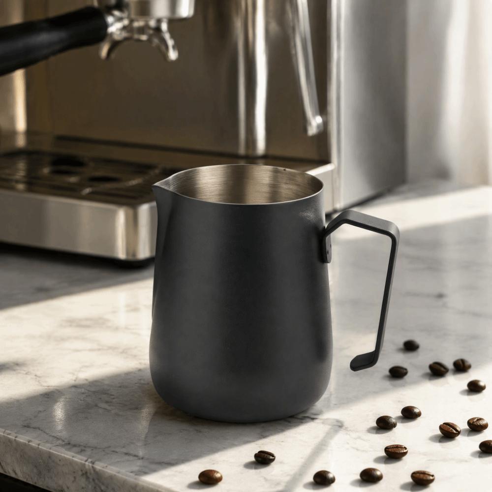 450ml Capacity Milk Frothing Pitcher Thickened Wall Milk Pitcher Frothing Pitcher  For Coffee