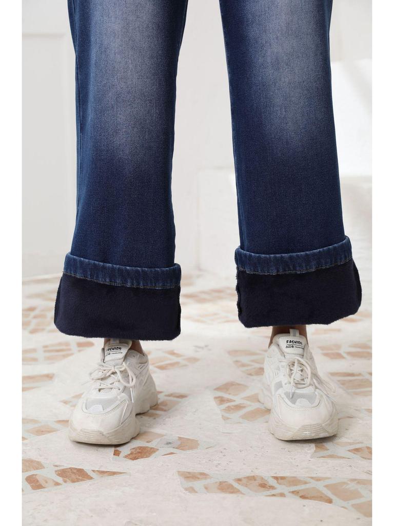 2024 Amerikanische High-Waist Straight-Leg Jeans: Trendige Damen Plus Samt Denim für Herbst/Winter
