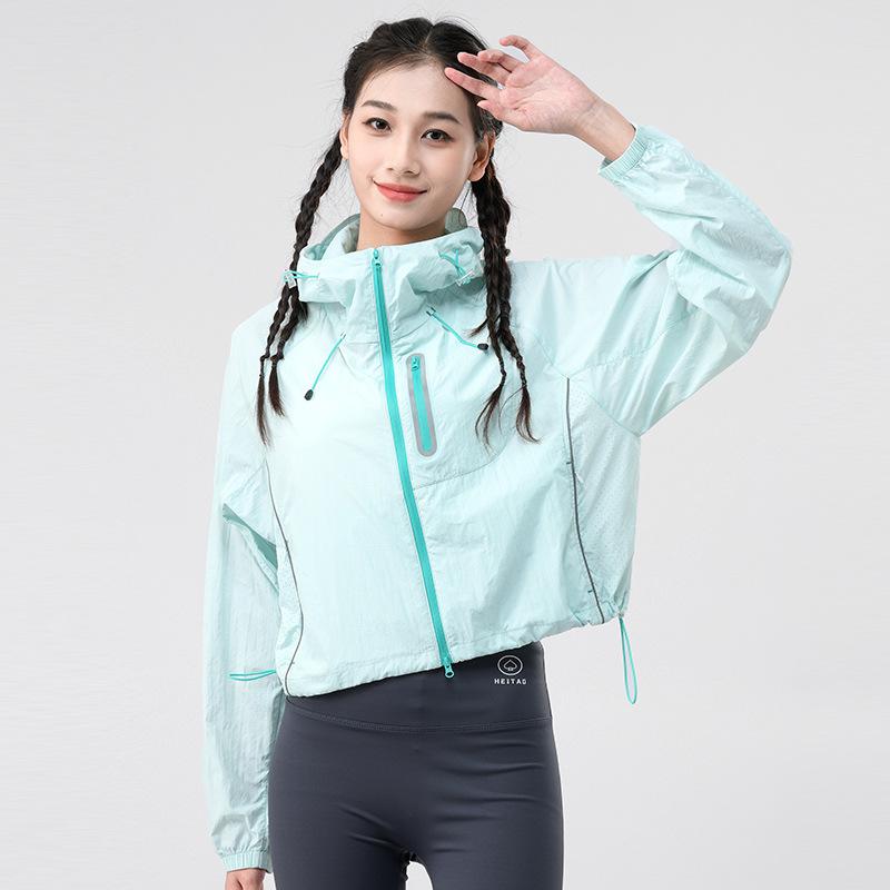 Sunscreen clothes women's 1011 new UV-proof ice silk, loose and cool in summer, outdoor great-looking high-end jacket