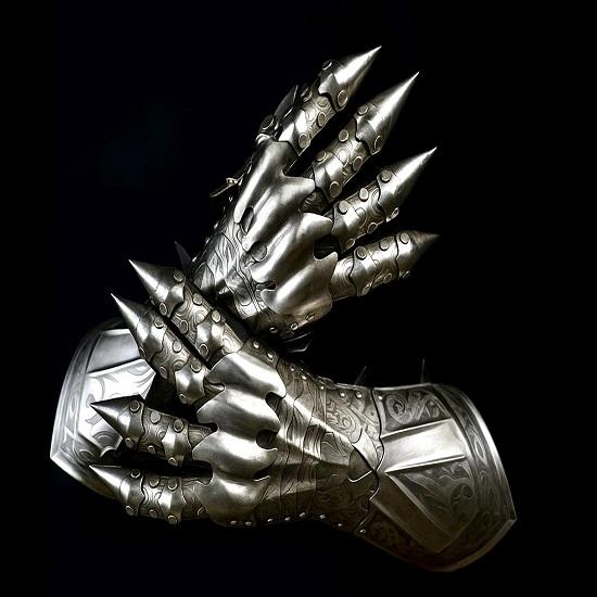 

Перчатки-наручи с гравировкой в стиле назгулов, средневековая косплей-броня, готический фэнтези-костюм, идеальный подарок на Хэллоуин, ЛАРП