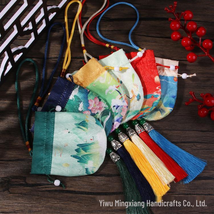 Chinese Mugwort Sachet: Traditional Herbal Mosquito Repellent Car Ornament - Dragon Boat Festival Pendant