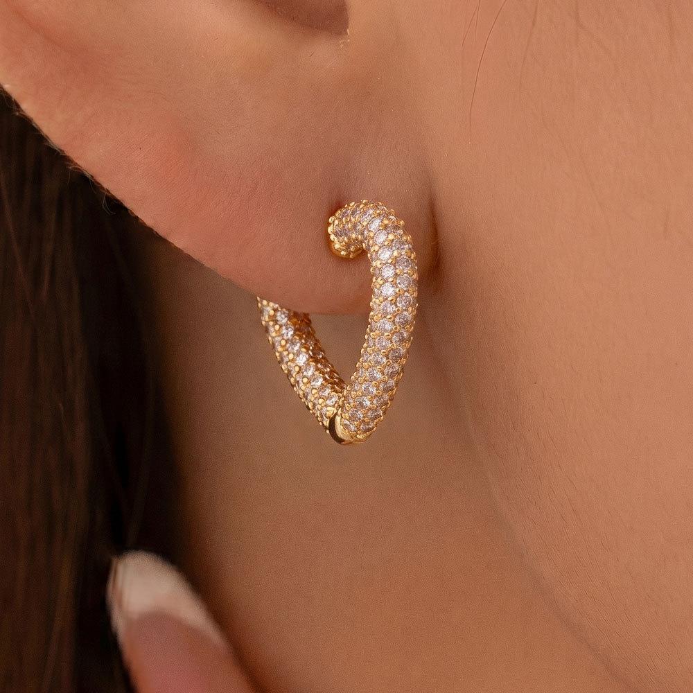 18K Gold-Plated Heart-Shaped Zircon Stud Earrings - European & American Fashion