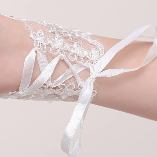 Kurze Brauthandschuhe Damen Fingerlose Spitzenhandschuhe Retro Handgelenk Handschuhe für Hochzeitszeremonie Abschlussball Teeparty