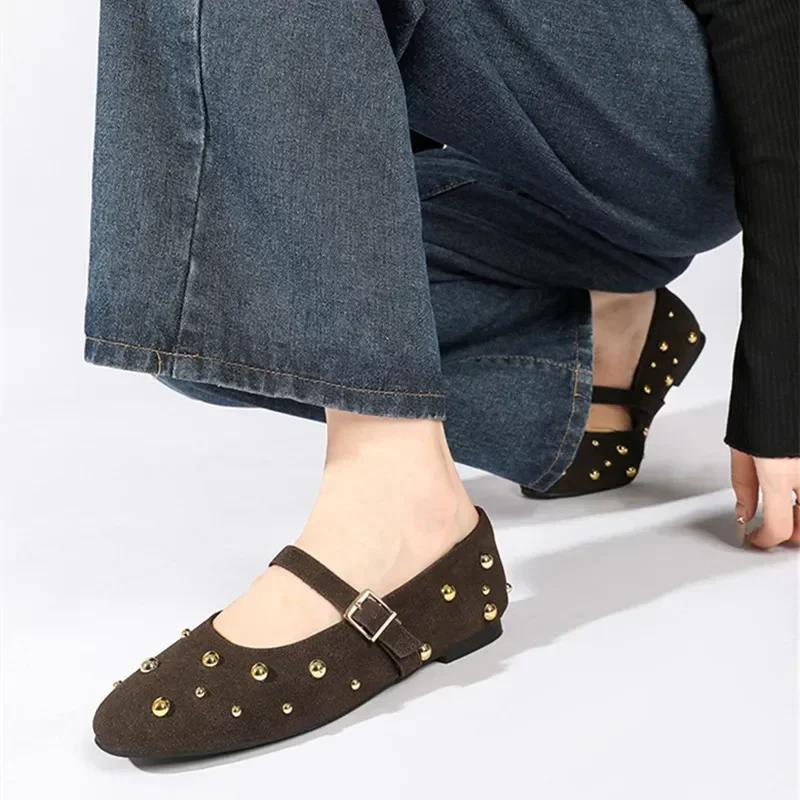 Fashion Cool Gold Rivets Design Ballet Flats Women Faux Suede Belt Metal Buckle Low Heel Women Shoes Non-slip Soft Sole Mary Jane Shoes