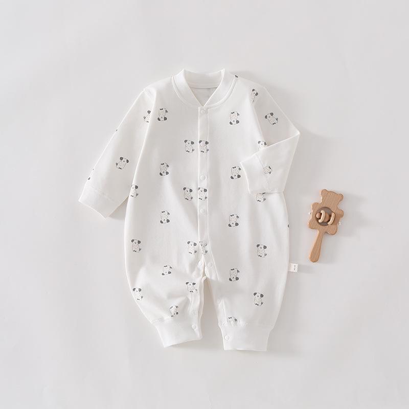 A-Class Pure Cotton Baby Romper: Soft Snap-Button One-Piece Suit with Belly Protection for Spring and Autumn.