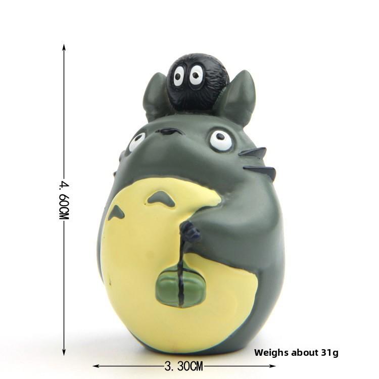 Cat Holding Totoro Ladybug Facial Mask Model Ornamental For  Landscape Props