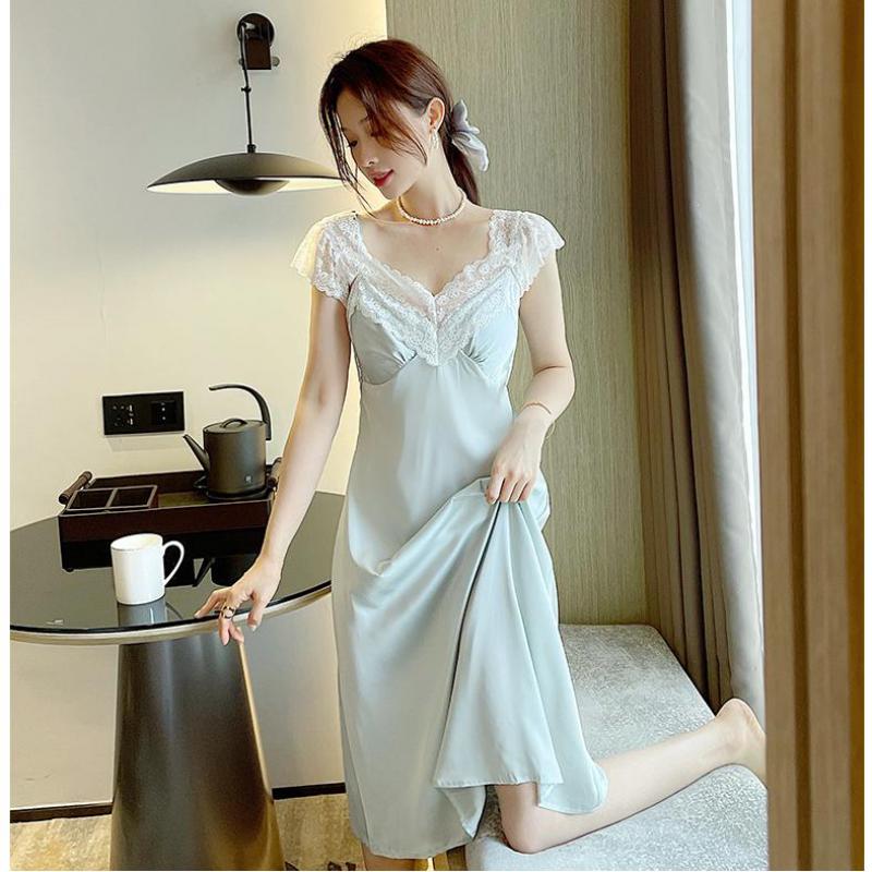 

Ремешок Ночная рубашка Женская атласная сонная рубашка Ночное платье Сексуальное кружево без спины Домашнее платье Длинный халат Ночная одежда Домашняя одежда Нижнее белье