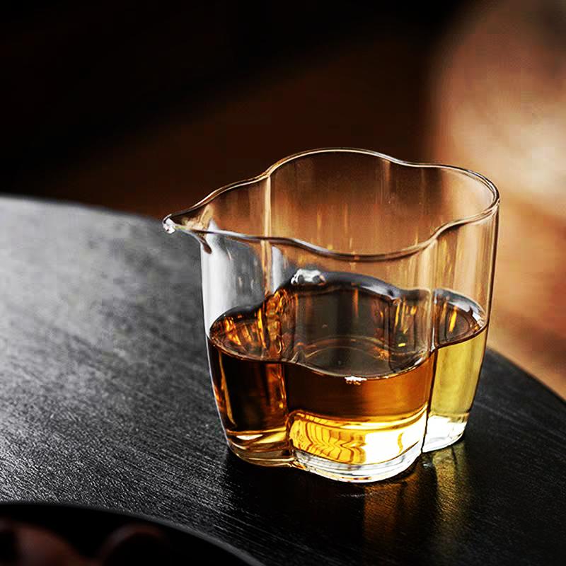 350ml Cloud Shape Glass Tea Pitcher Fair Cup Chahai Tea Ceremony Serving Tea Cup Kung Fu Tea Set Accessorie Coffee Pot