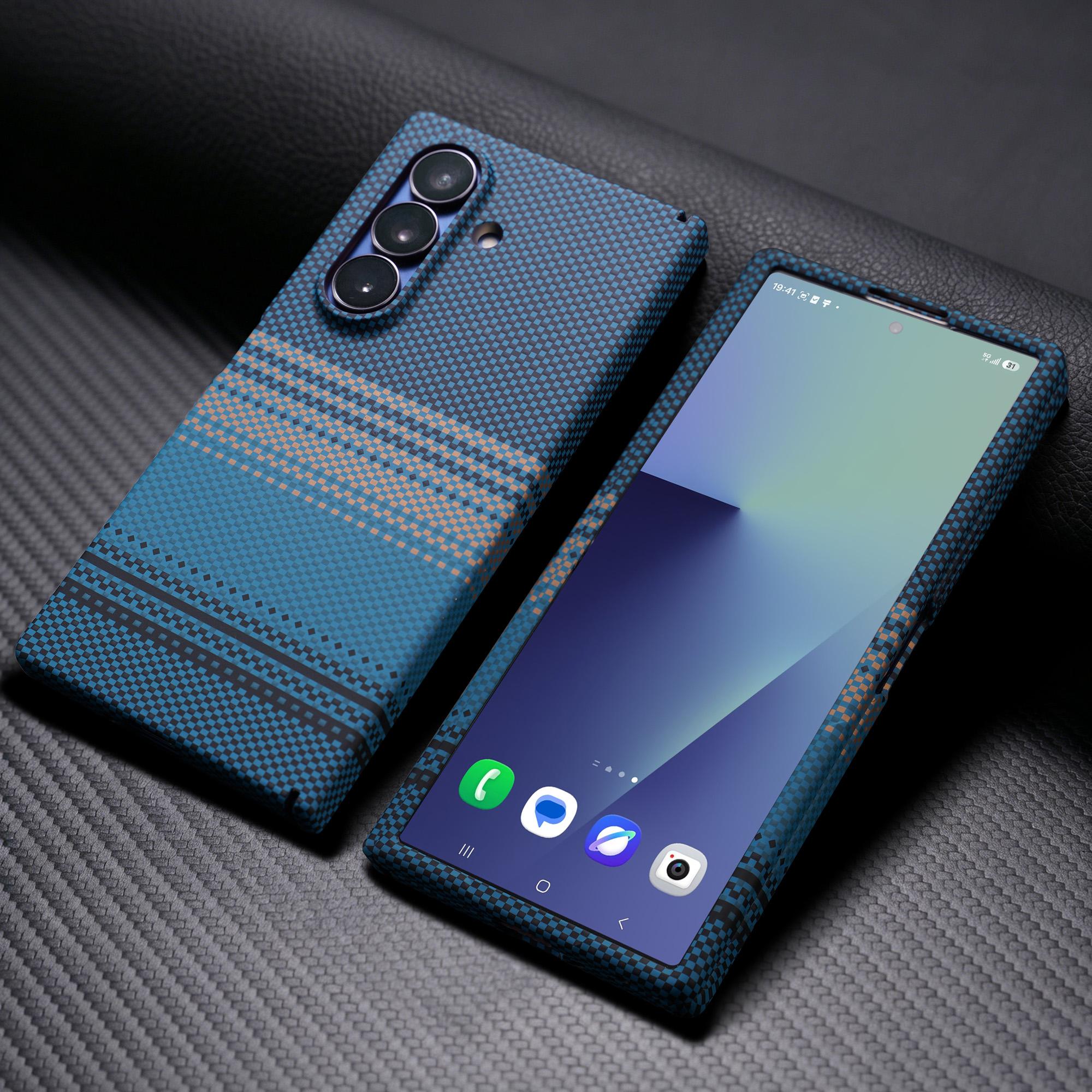 Luxury Magnetic Carbon Fiber Case for