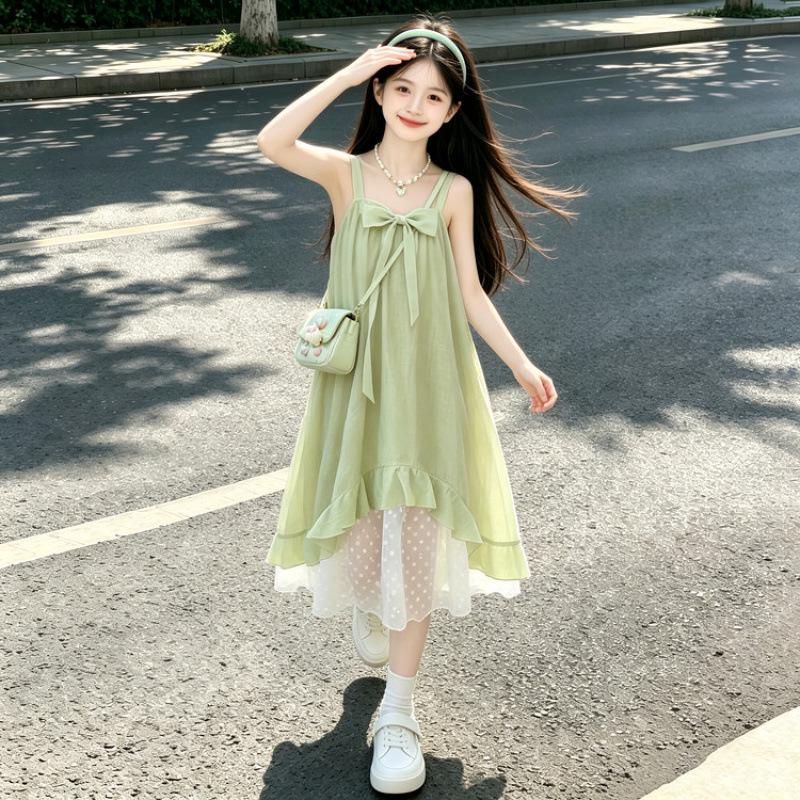 Vestito estivo da bambina stile coreano 2026: Abito Lungo Fresco con Spalline Sottili e Fiocco di Fata
